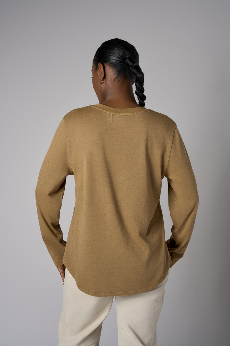 Feel fabulous every day in the &#39;Ochre&#39; Beth Long Sleeve T-Shirt, crafted for those who love bold style.