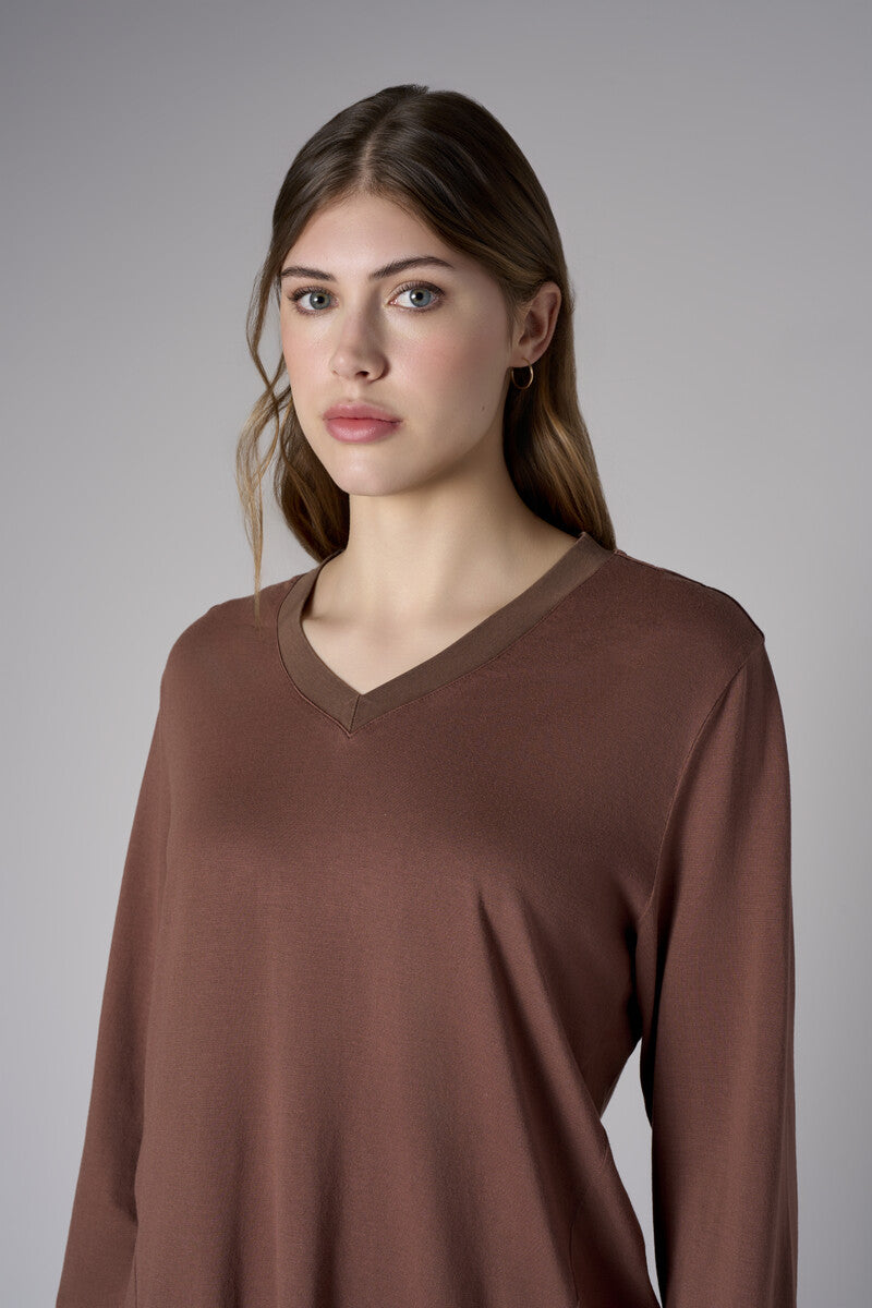 Showcase your personality with the Beth Long Sleeve T-Shirt in striking &#39;Earth&#39;.