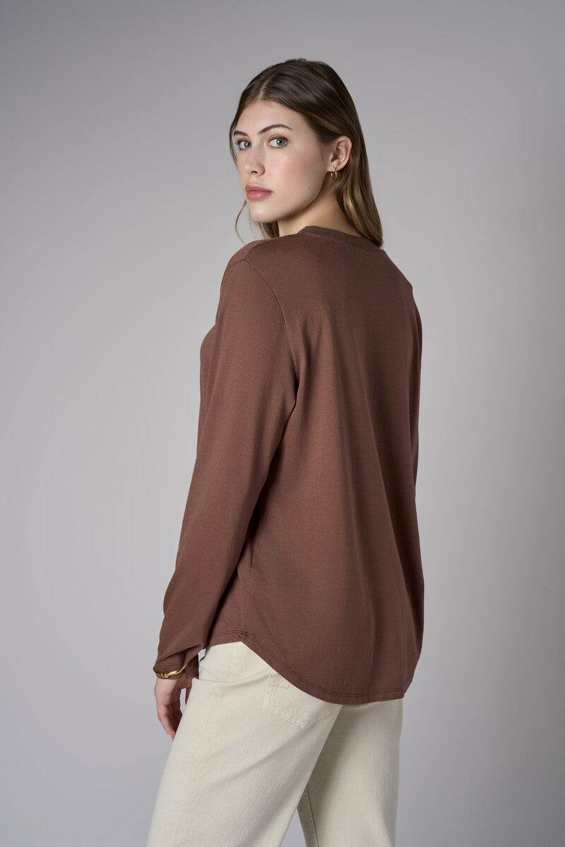 Showcase your personality with the Beth Long Sleeve T-Shirt in striking &#39;Earth&#39;.