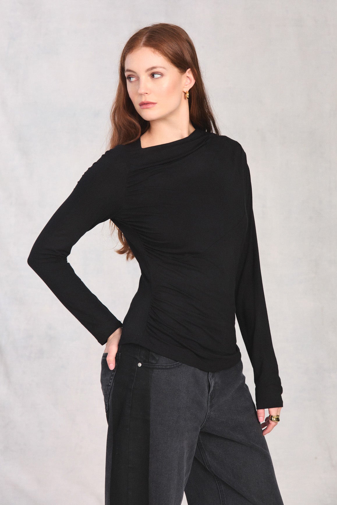 Black Long Sleeve Boat Neck Top
