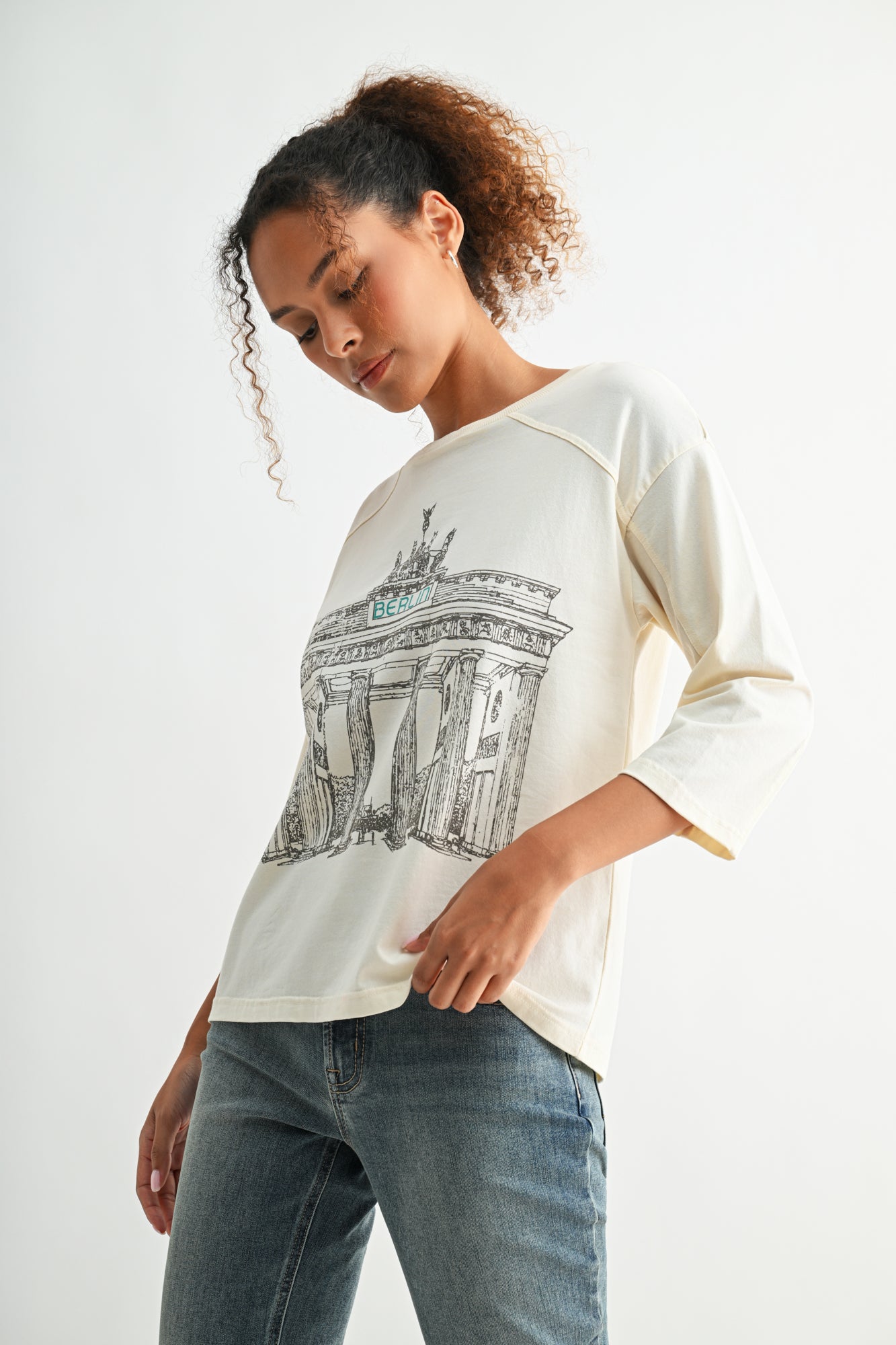 Gardenia Berlin Graphic Tee