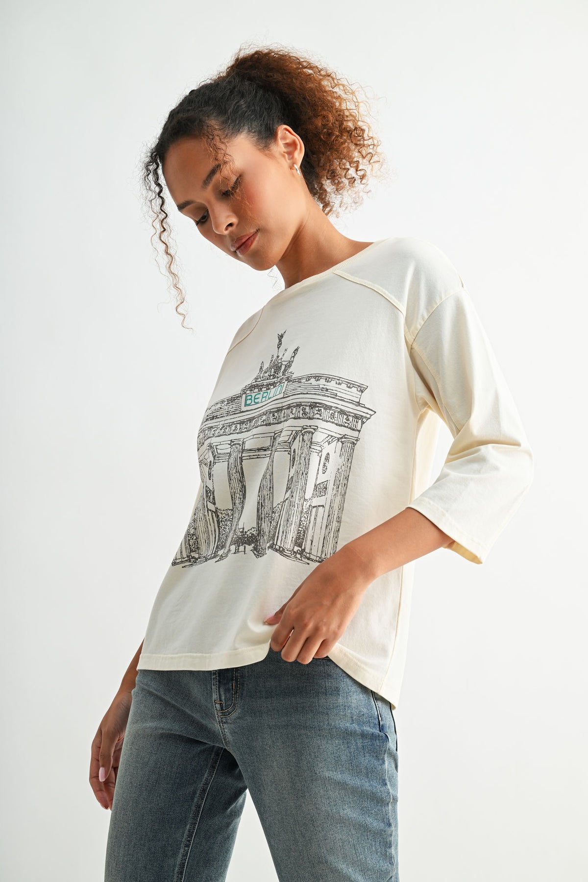 Gardenia Berlin Graphic Tee