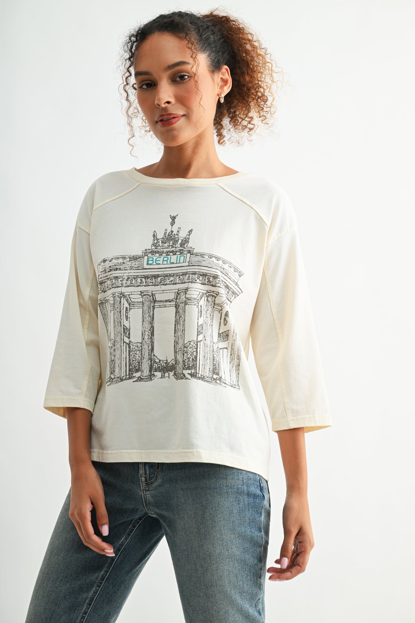 Gardenia Berlin Graphic Tee