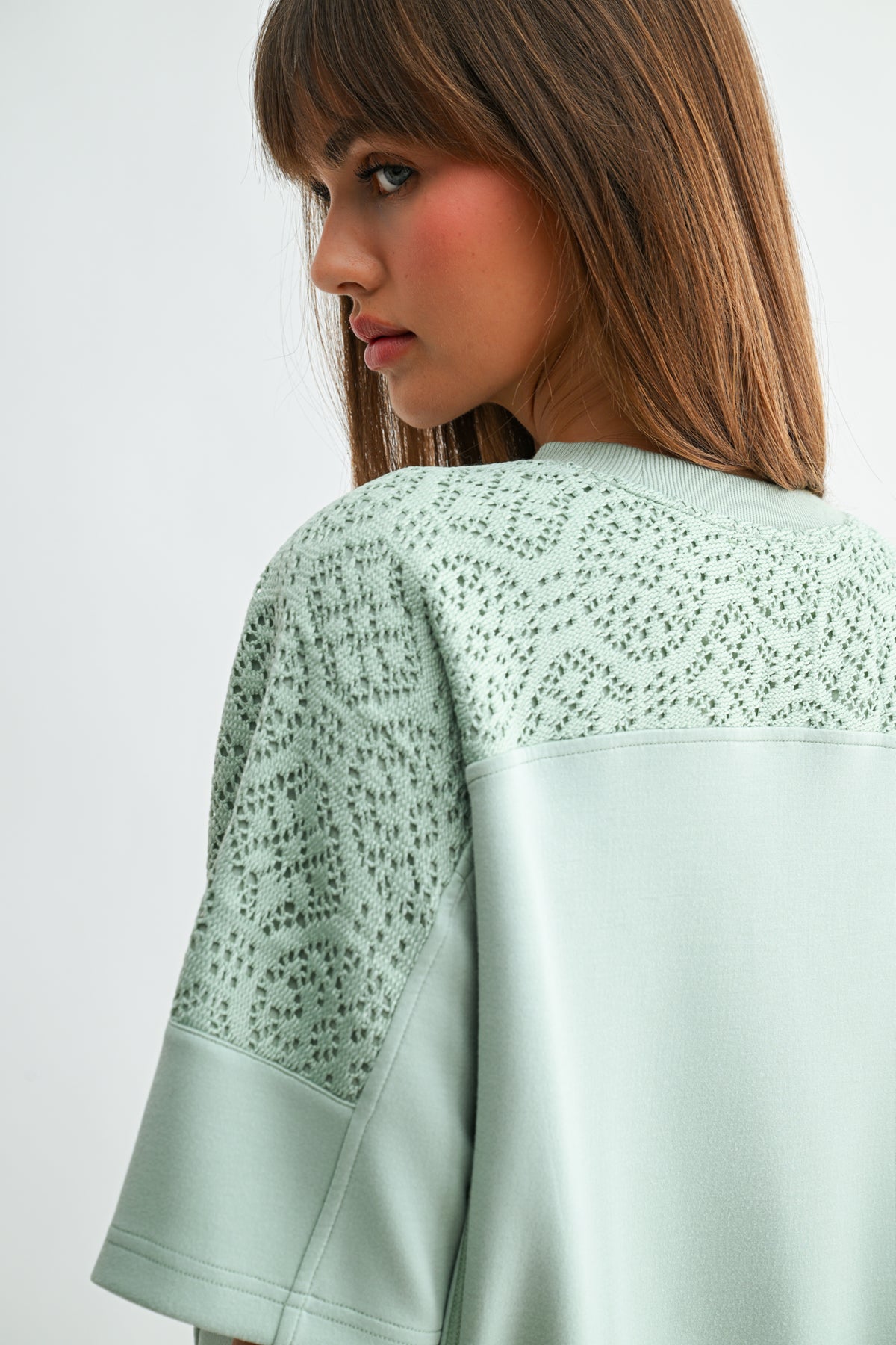 Soft Sage Short Sleeve Lace Mixed Sweatshirt
