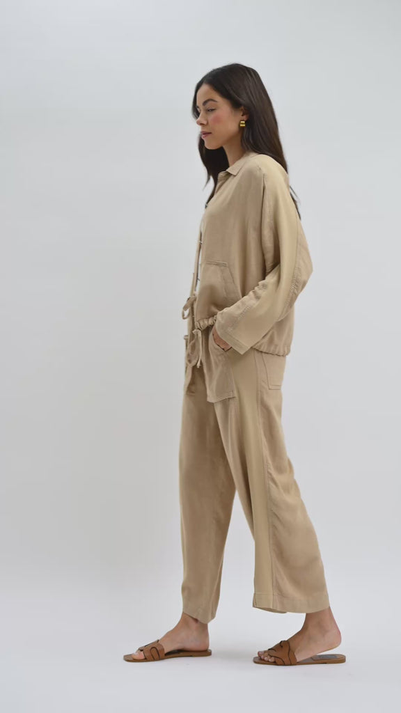 Burlap Relaxed Patch Pocket Crop Video